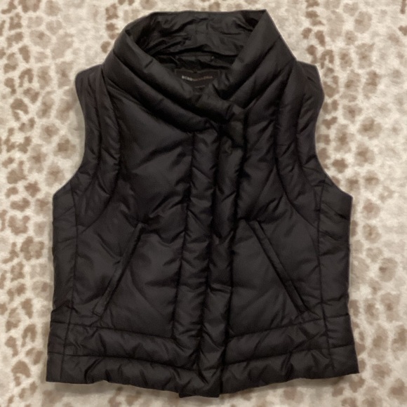 BCBGMAXAZRIA Cropped Down Black Puffer Vest, Size Small - Picture 9 of 16